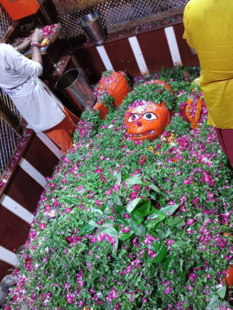 प्रयागराज में घूमने की जगह, bde hanuman ji 